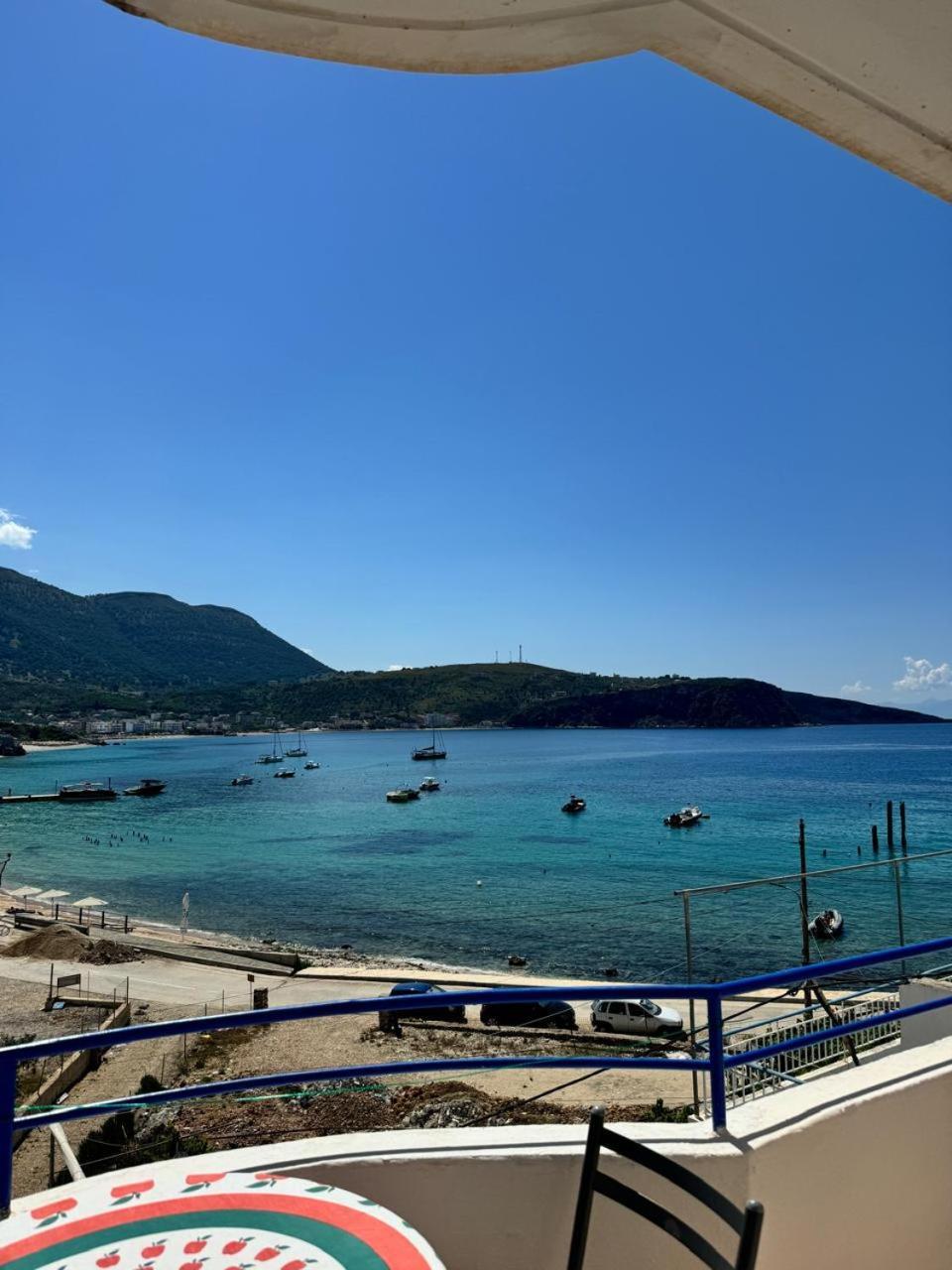 Beachfront Apartment Himare Exterior photo