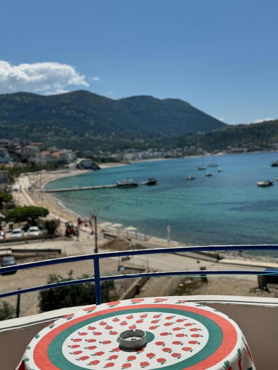 Beachfront Apartment Himare Exterior photo