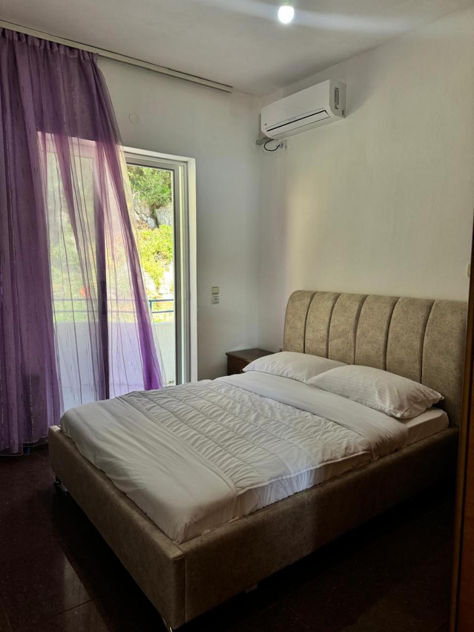 Beachfront Apartment Himare Exterior photo