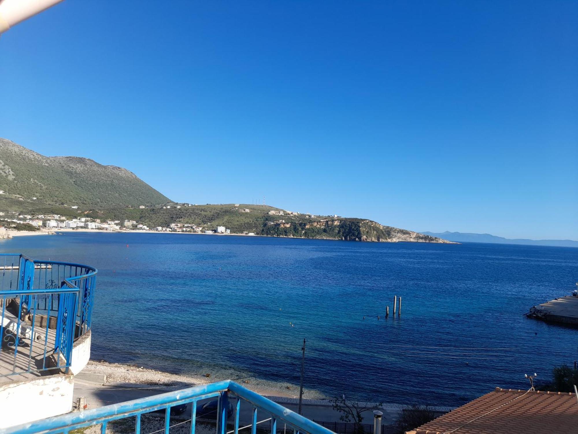 Beachfront Apartment Himare Exterior photo