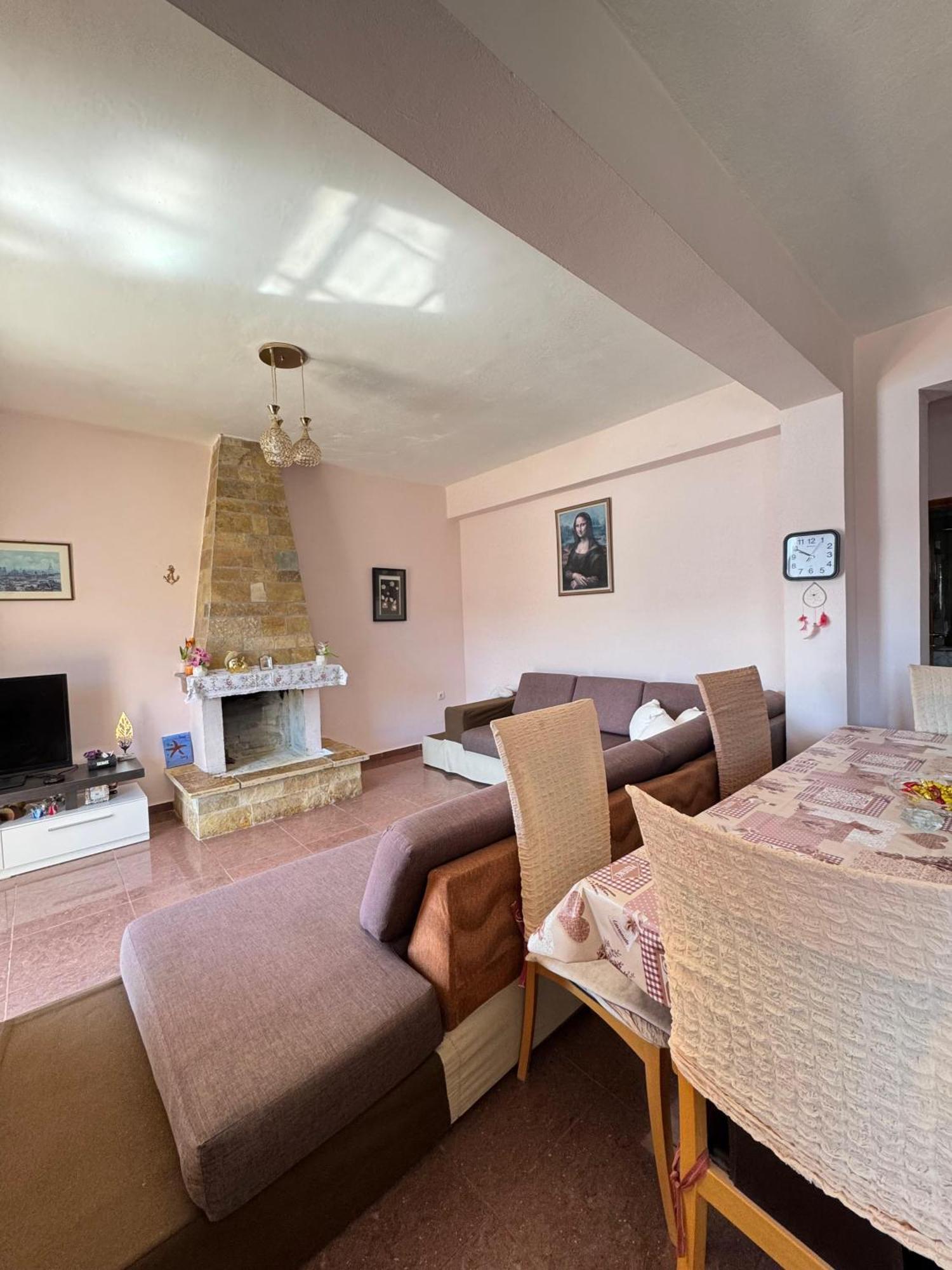 Beachfront Apartment Himare Exterior photo