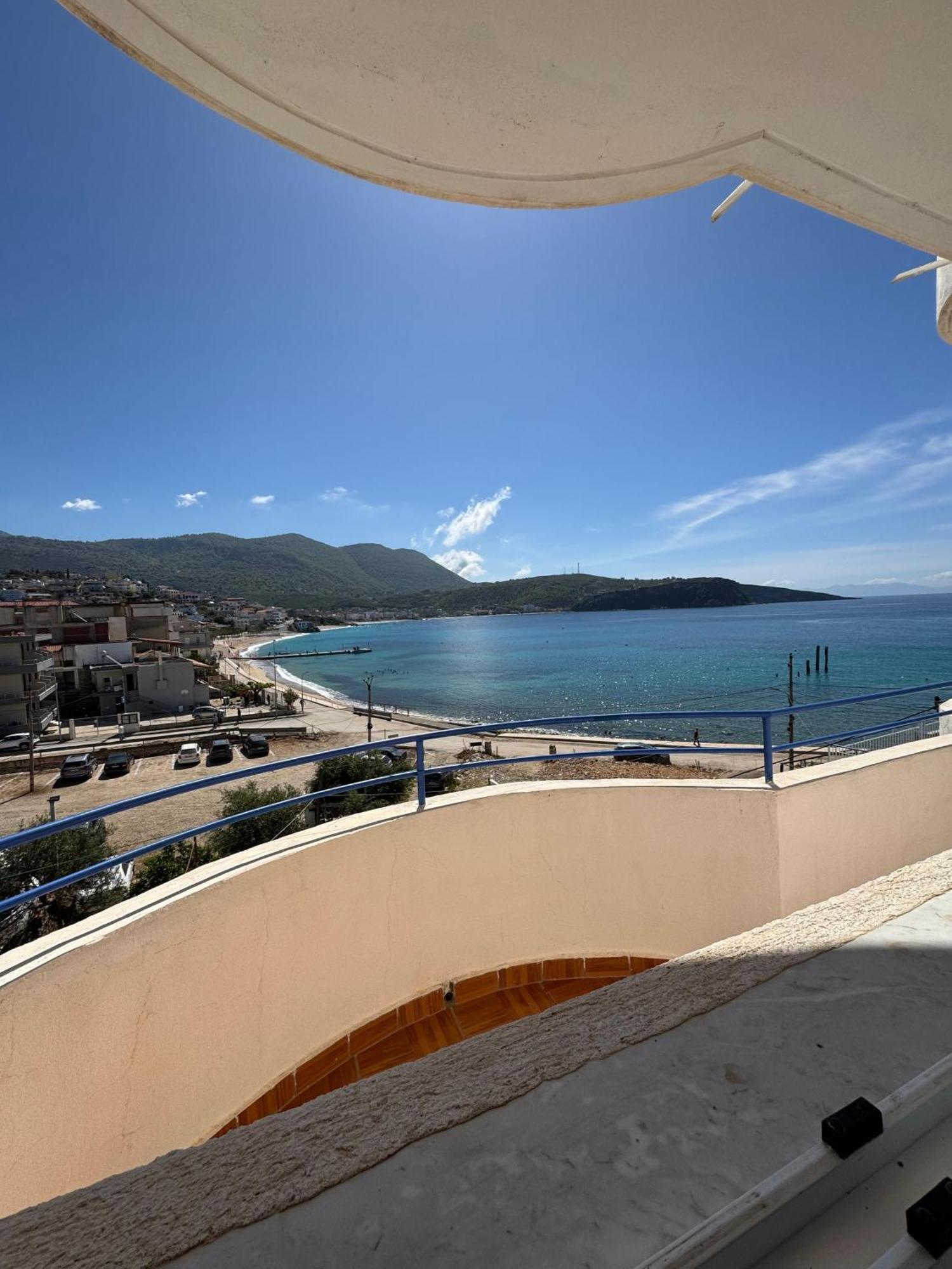 Beachfront Apartment Himare Exterior photo