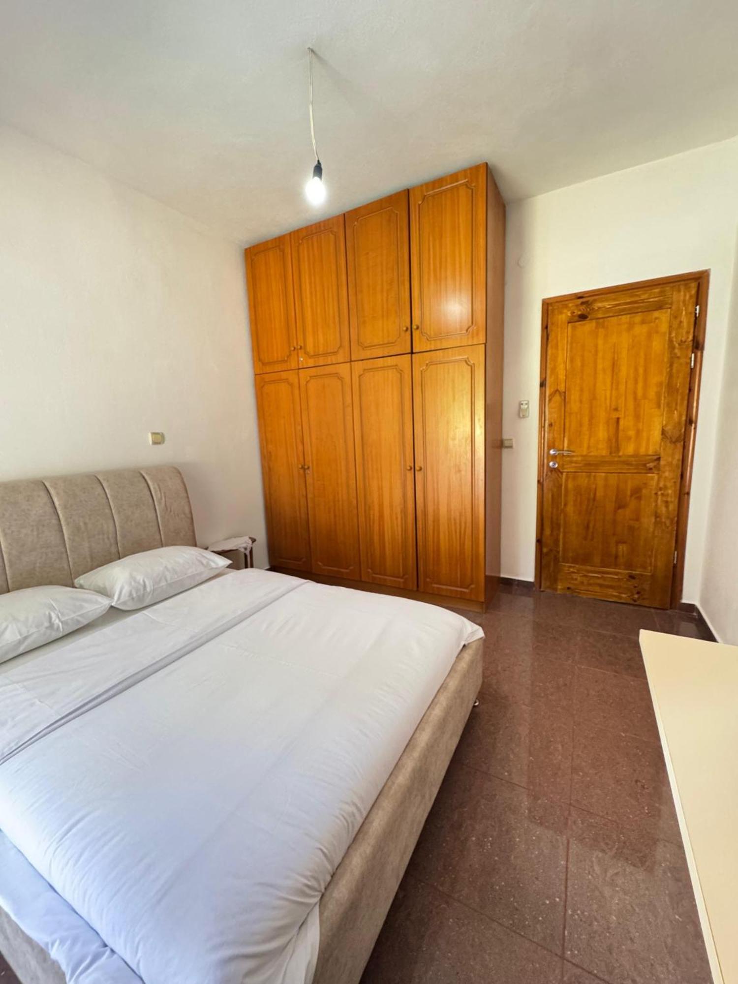 Beachfront Apartment Himare Exterior photo