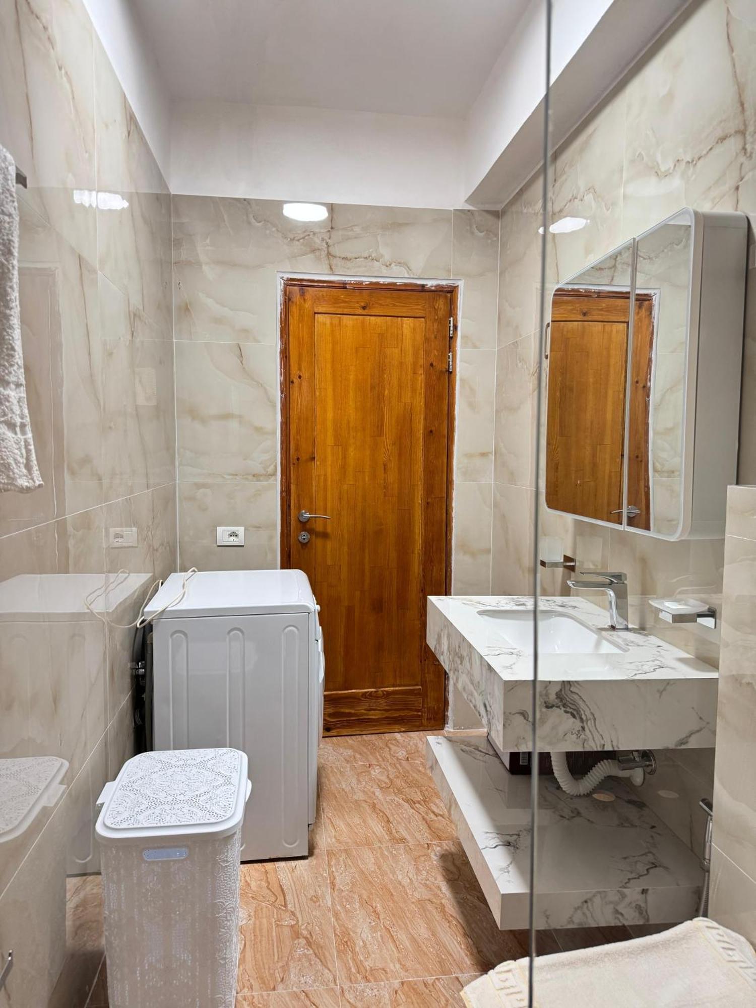 Beachfront Apartment Himare Exterior photo
